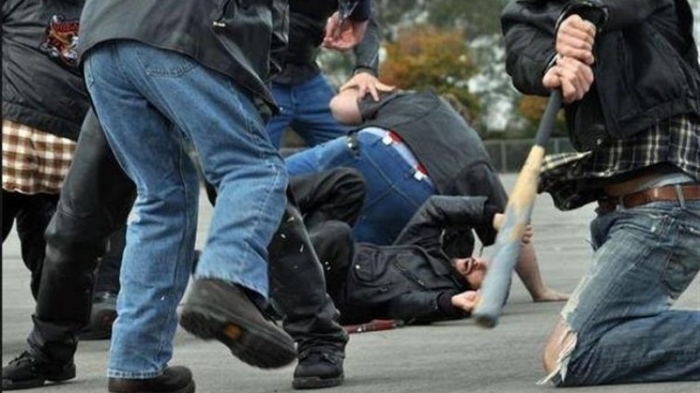 Двама пострадали и трима задържани при здрав кьотек на разклона край село Конарско