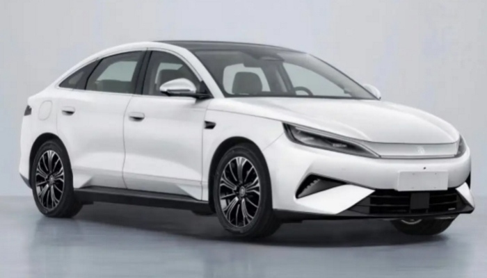 BYD пуска серия нови електрически модели, един от които (с дължина 4.9 м) на цена под €18 500