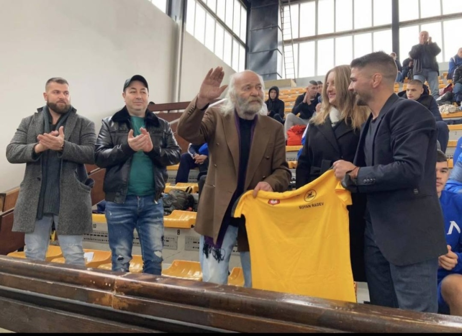 България се сбогува в понеделник с легендата в българския спорт- Боян Радев