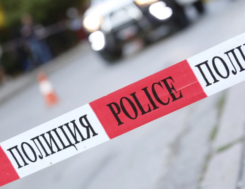 Товарен автомобил навлезе в насрещното! 76-годишна пътничка ранена при катастрофа между Баничан и Господинци