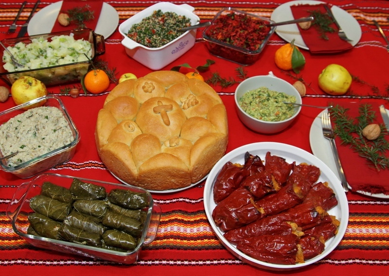 Традициите на Бъдни вечер, какво символизират късметите