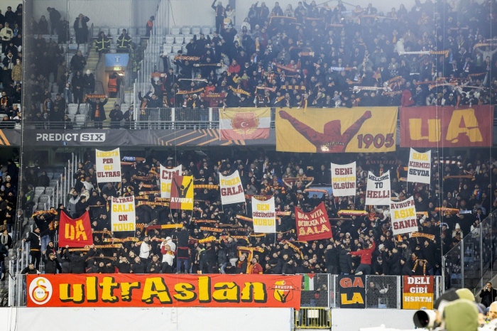 Бивш шеф на Галатасарай бе задържан заради футболни залози и пране на пари