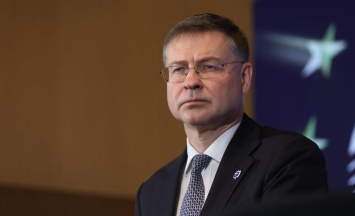 Домбровскис: Преходът от лев към евро поставя България в сърцето на Европа