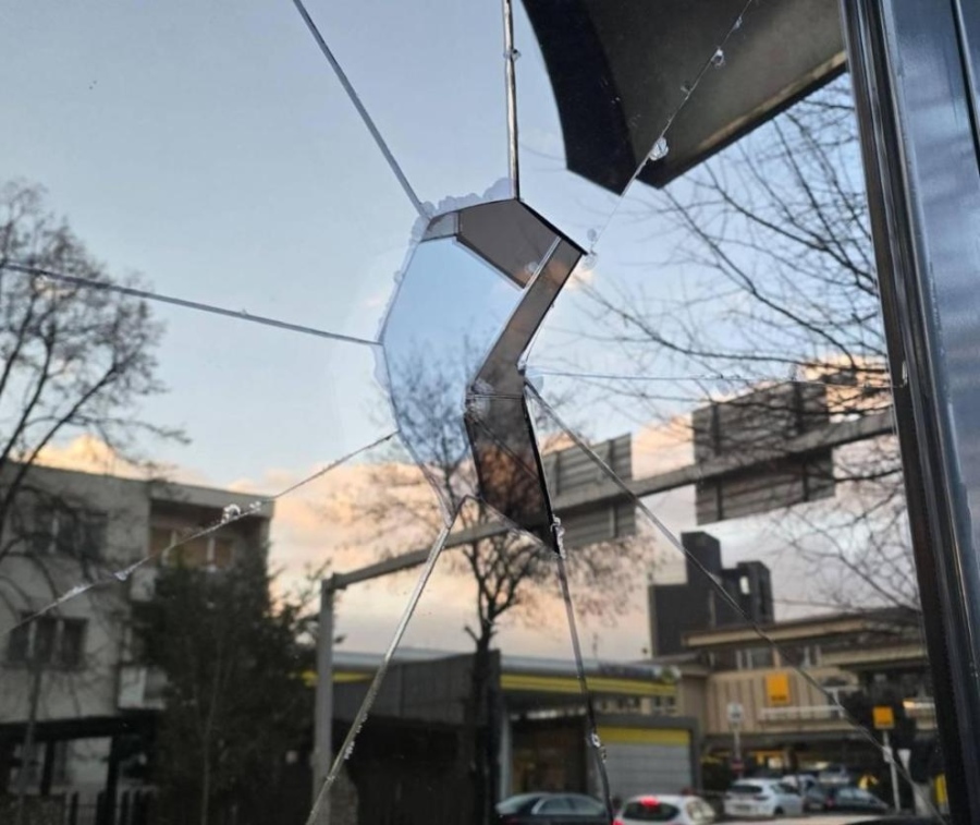 Прокуратурата в Скопие разследва мъжа, задържан за вандалския акт срещу българското посолство