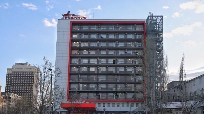 Почина 200-килограмовият мъж, който бе приет по спешност в Пирогов с токсичен хепатит