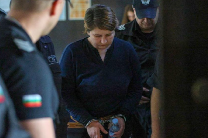 ВКС решава съдбата на обвинената в жестоко убийство на децата си майка от Сандански след намаляване на  наказанието й