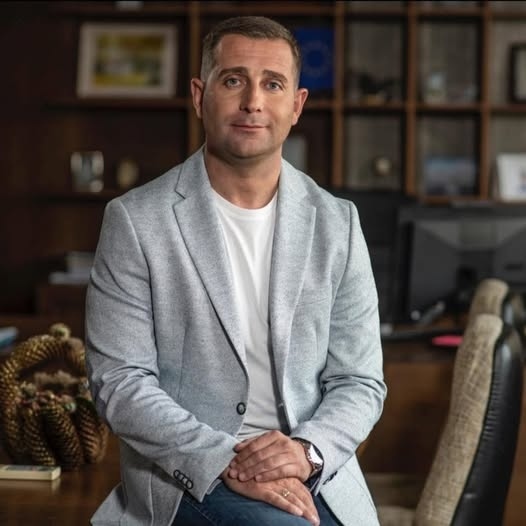 Ученици атакуват фейсбука на Ангел Джоргов с настояване за грипна ваканция 