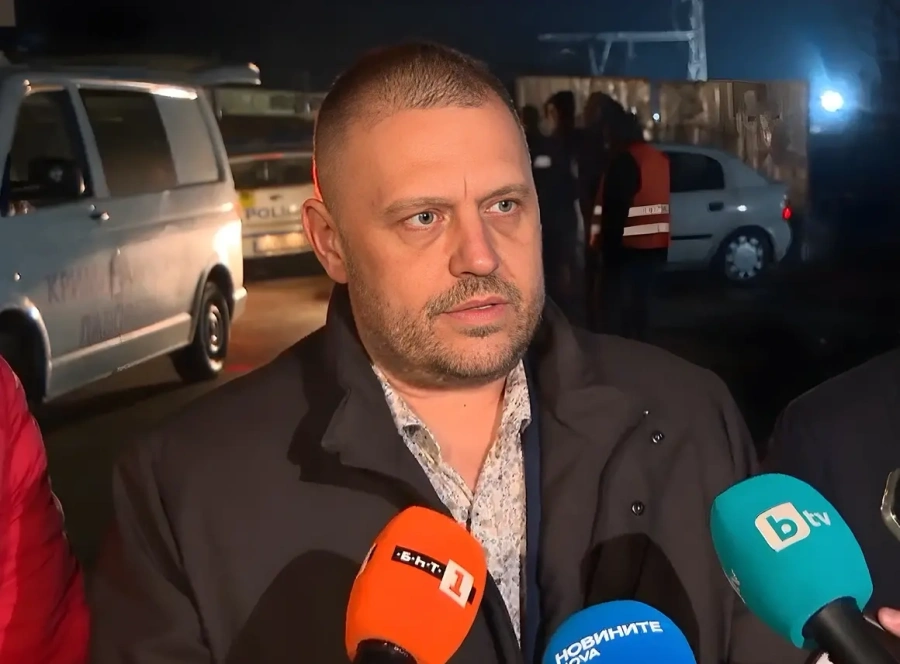 Двама мъже са задържани за въоръжен грабеж на 80 000 евро от инкасо автомобил в Ихтиман