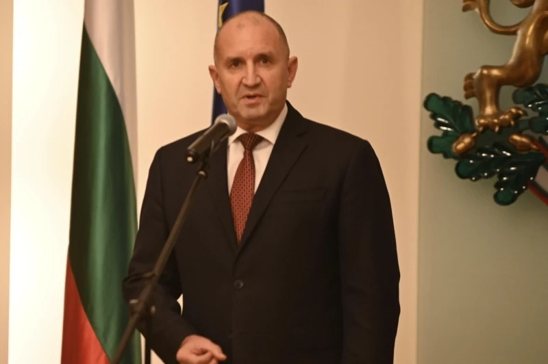 Румен Радев изрази съболезнования към крал Фелипе VI и семействата на жертвите при тежката влакова катастрофа в Испания