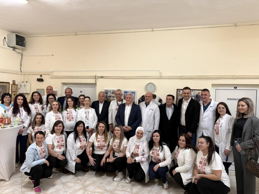 В Гоце Делчев поднесоха своята признателност към лекарите и акушерите в МБАЛ „Иван Скендеров“