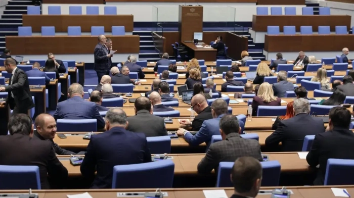 Напрежение в пленарната зала: Прекъснаха заседанието заради промените в Изборния кодекс