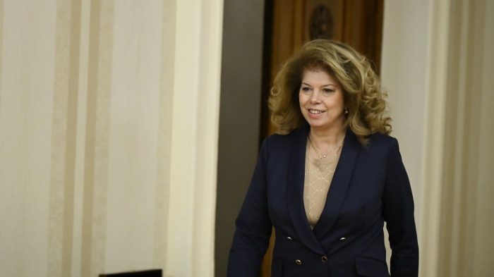 Исторически ден: Илияна Йотова е първата жена президент на България