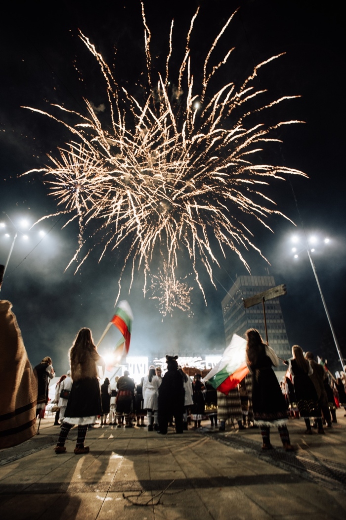 Впечатляващ финал на Международния фестивал на маскарадните игри „Сурва“ в Перник