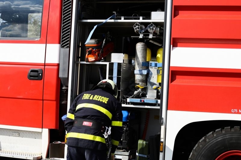 На сигнали за пожари и отводнявания са реагирали огнеборците в Пиринско