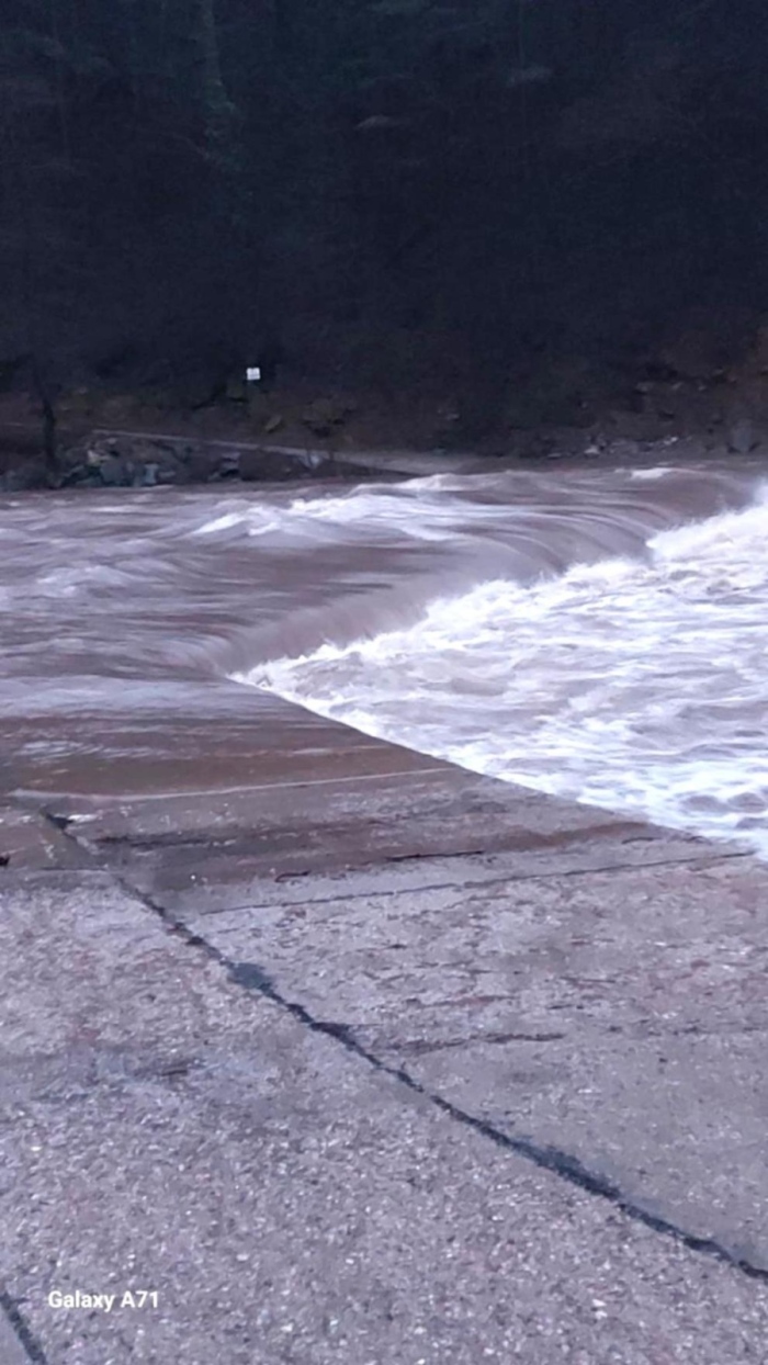 Частично бедствено положение: Река Арда преля и откъсна от света шест села в община Ардино