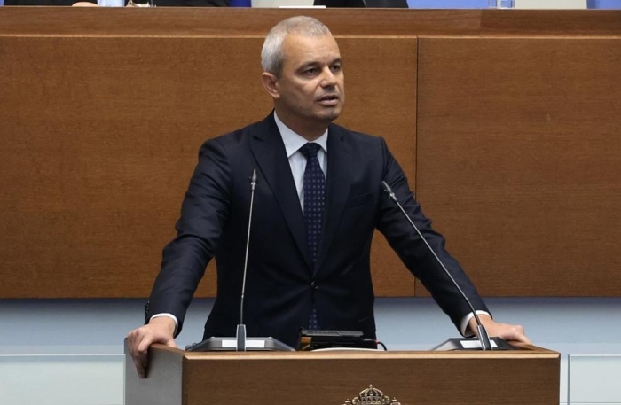 Костадинов заподозря, че изборите се бавят „заради някакви договорки в момента“