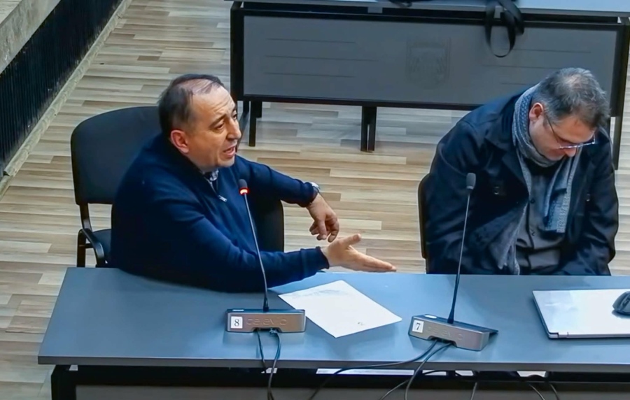 Костадин Костадинов иска „квартална такса“ за паркиране в Дупница