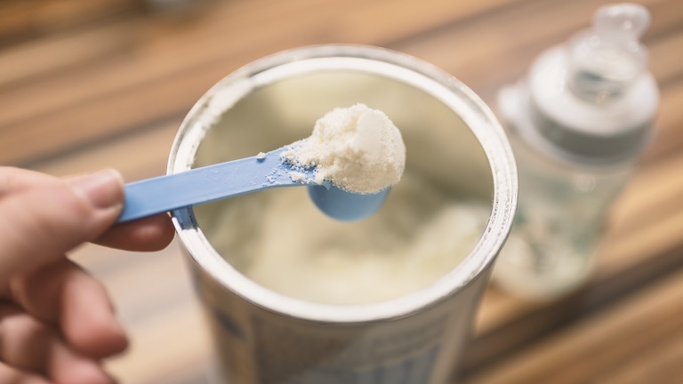 ЕС затяга изискванията за адаптираните млека за бебета