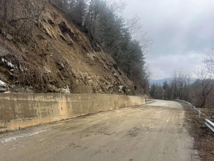Пътят Банско-село Кремен вече е отворен