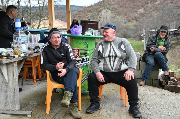 Жителите на Полена отбелязаха празника на винарите с тържество и наздравици