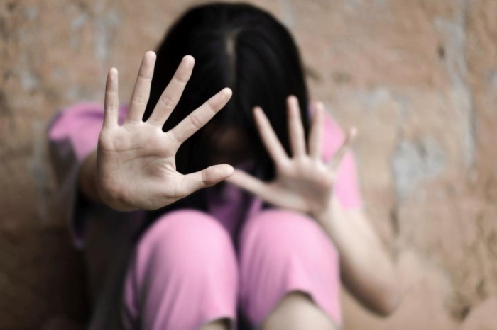 Разследват сигнали за домашно насилие в Пернишко, един от тях срещу майка и деца