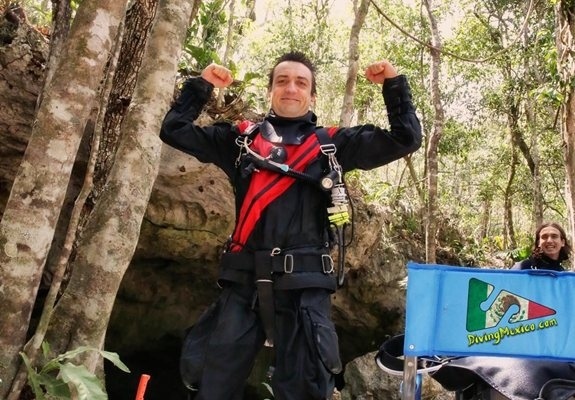 Калушев и Ивайло Иванов получили оръжие през 2021 г., а Николай Златков - 2023 г. Иванов имал 16 броя