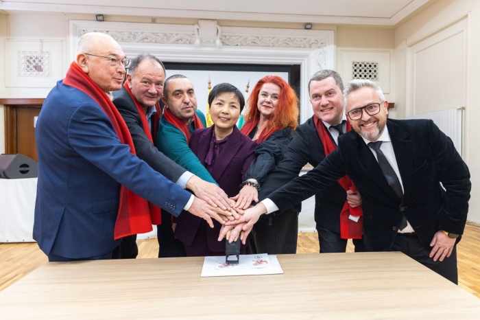 Пощенска марка за Китайската нова година в тираж от 3600 броя валидираха в Перник