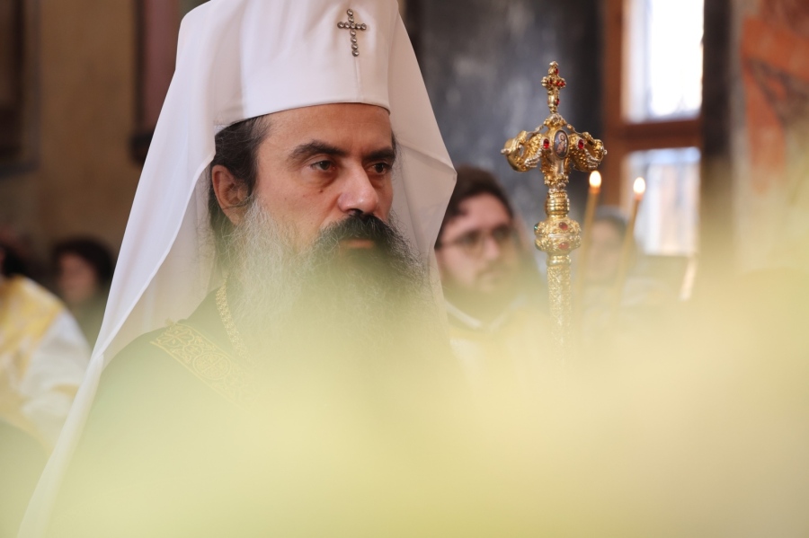 Патриарх Даниил в Дупница: Силите на егоизма и безбожието разбиват българското семейство