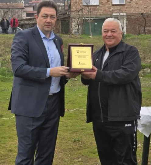 Втора поредна година винената корона на Петрич остана у Стоян Кайнакчиев