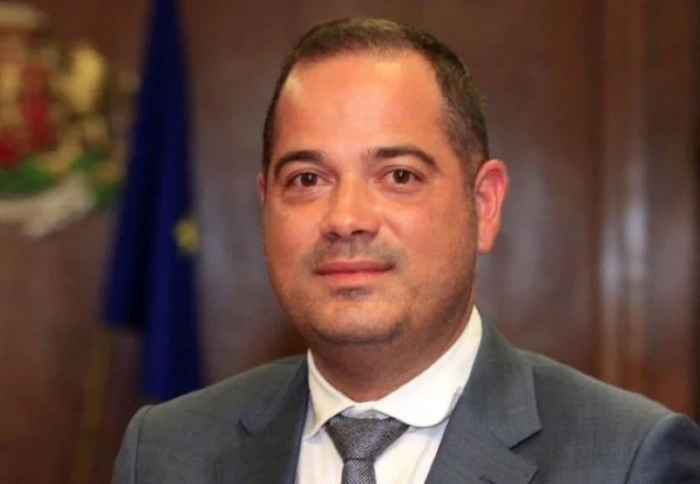 Калин Стоянов: Разрешителното за 16 оръжия на единия от загиналите в Петрохан е подписано от началника на РУ-Монтана