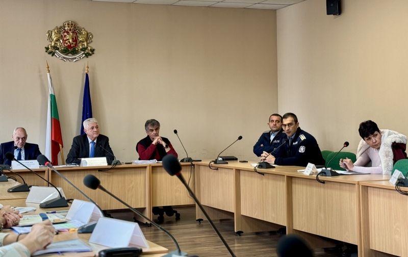 Институциите в Кюстендил затягат контрола над фермите тип „заден двор“