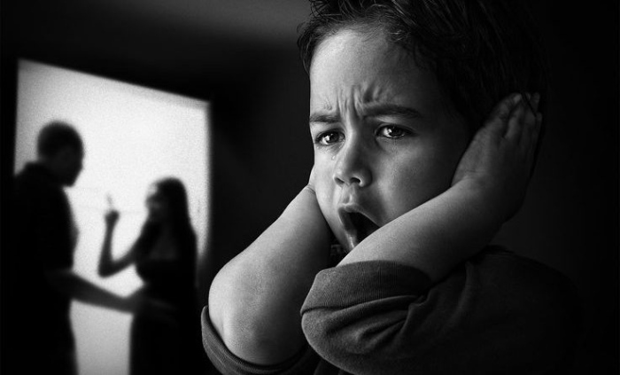 Мъж от Кюстендил преби съпругата си пред очите на детето, обявен е за издирване