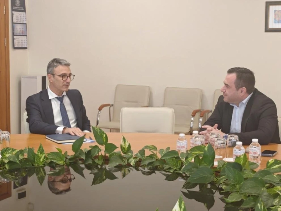 Министър Трайков иска от КЕВР ясен срок за проверките на високите сметки за ток