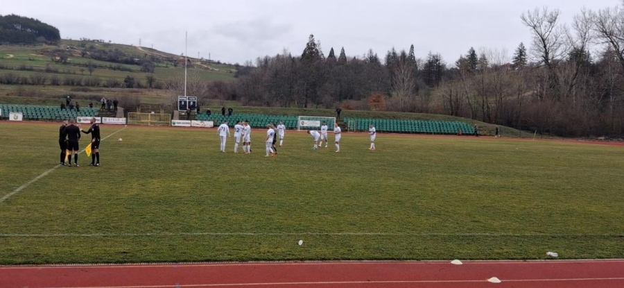 Септември Симитли се прибра с празни ръце от Панагюрище