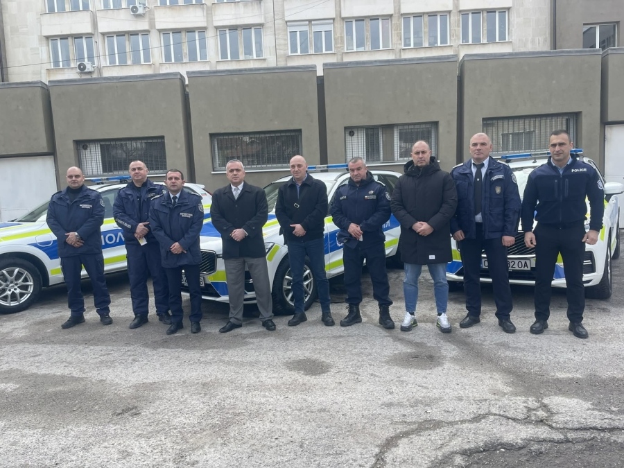Полицаите в Кюстендил, Дупница и Рила ще ловят нарушители с нови и модерни патрулни коли