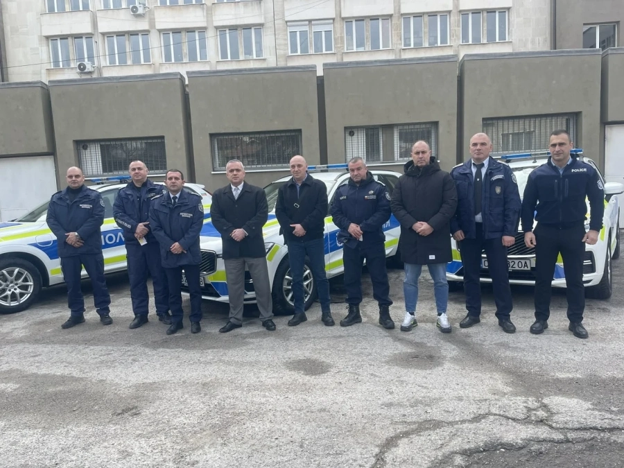 Полицаите в Кюстендил, Дупница и Рила ще ловят нарушители с нови и модерни патрулни коли