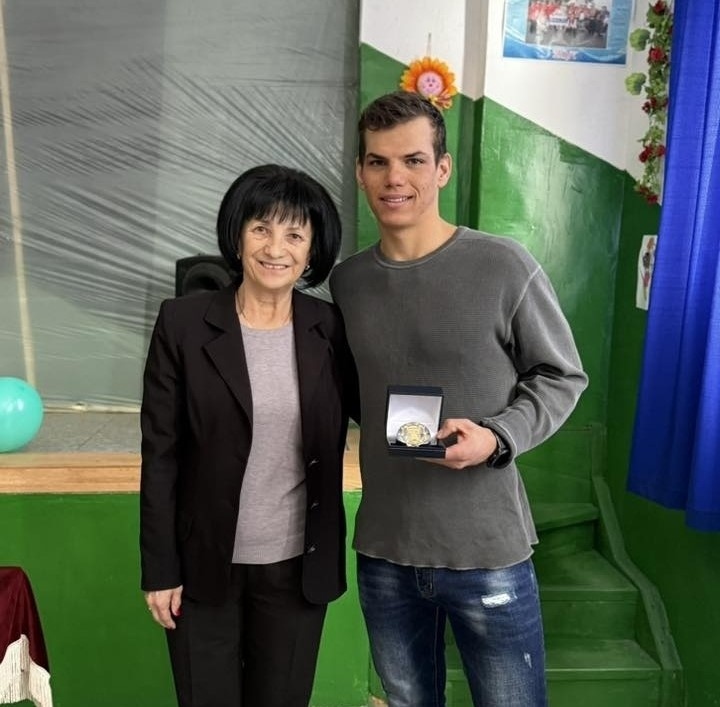 Гордост за Самоков! Наградиха Марио Матиканов с почетен плакет за участието му в Олимпиадата