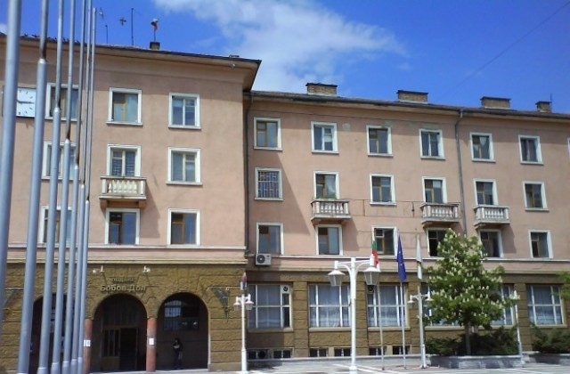 Увеличават заплатите на кметовете на селата в община Бобов дол