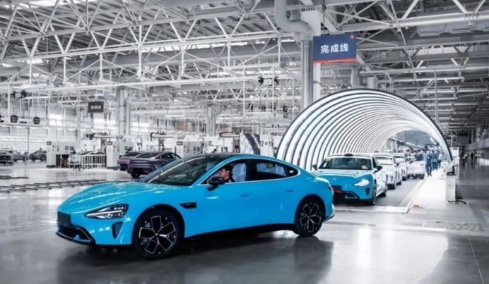 Първата кола на Xiaomi официално вече е в историята