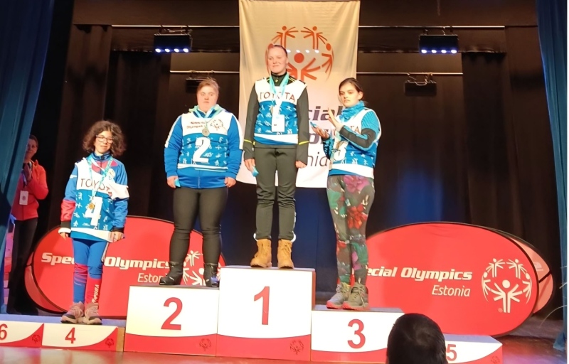 Дарина Богданова донесе  бронз за самоковската школа  от  Европейското по ски бягане на \