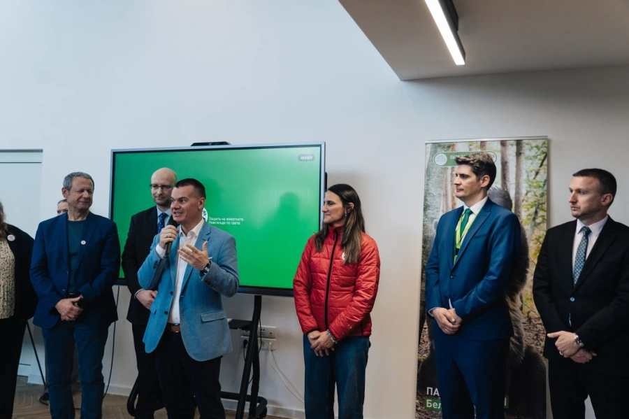 Кметът на Белица посрещна новите обитатели на Парка за мечки - Гордо и Флоренция от Аржентина