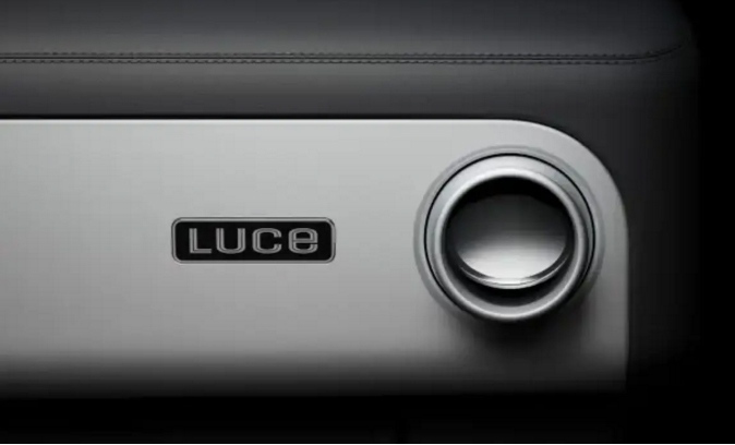 Знаете ли, че новата суперкола на Ferrari, всъщност носи името на класическа Mazda