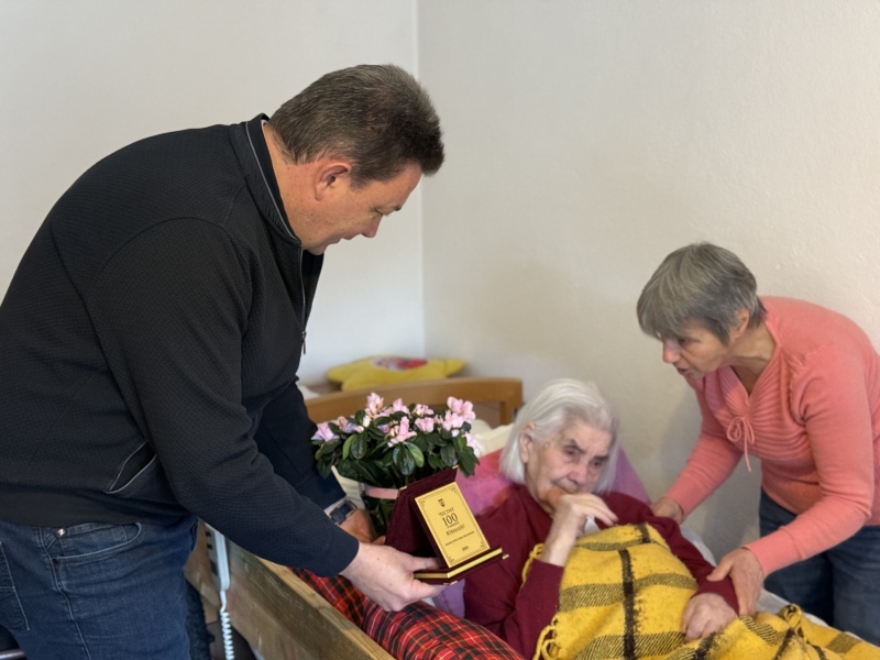 Мария Бисеркова посрещна 100-годишнината си в Петрич