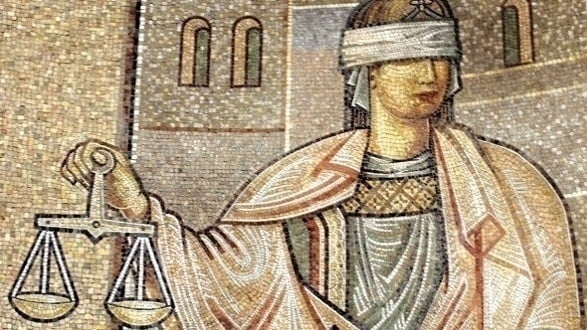 Съдят водачка , шофирала с близо 2 промила в Радомирско