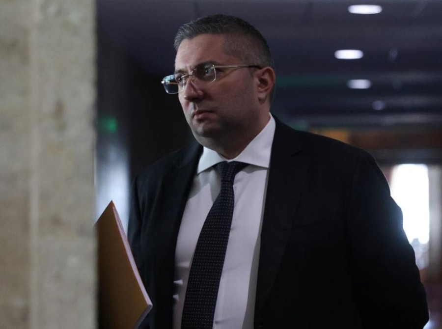 ГЕРБ отговори на Гюров: Лозко Лозев от ПП-ДБ е координирал скока на водата, премиерът излъга публично