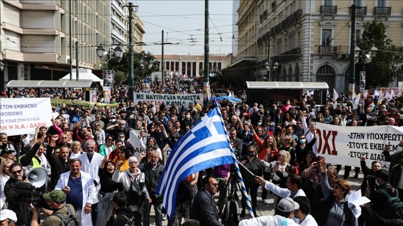 Важно за пътуващите в Гърция: 24-часова транспортна стачка блокира страната