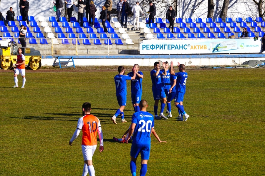 Струмска слава надви лидера Рилски спортист с гол на Савов