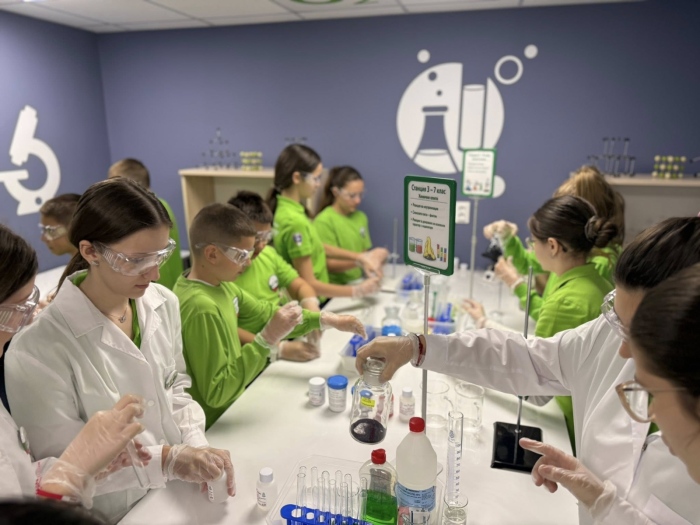 Трето ОУ  в Петрич вече разполага с модерни кабинети по природни науки и технологии