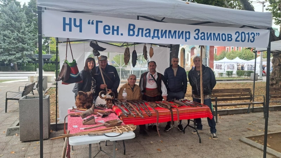 Показват автентични оръжия на изложба в Кюстендил 