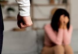 Задържаха съпрузи насилници в Самораново и Горна Козница